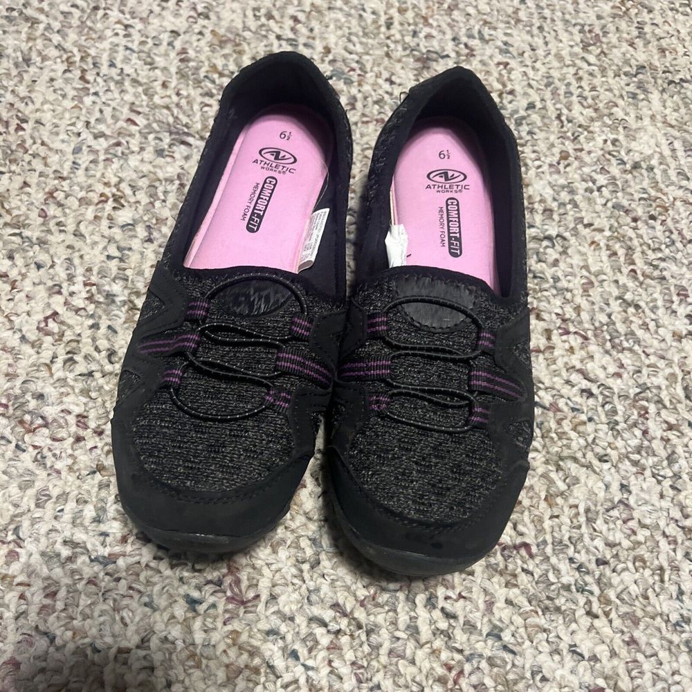 Athletic Works Women's Low Bungee Sneaker Size 11 Wide